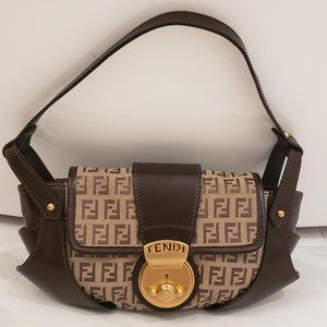 Fendi Borsa Tuc Small Shoulder Bag